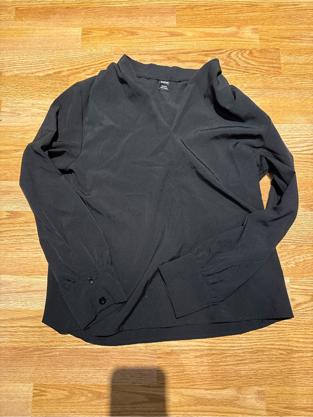 SHEIN Black V-Neck Long Sleeve Sweater Top